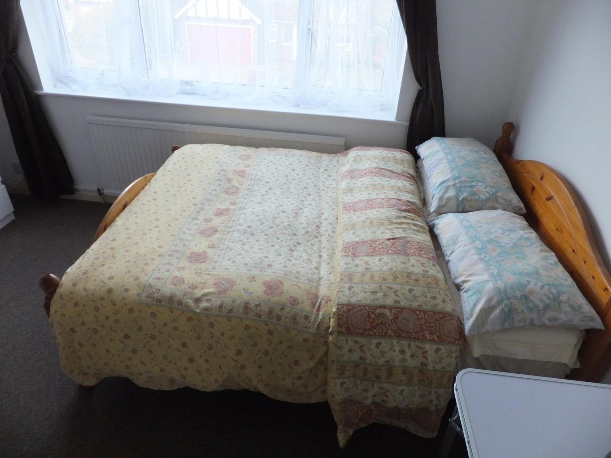 Many Worlds Meet - Eurostar, Wimbledon 30 Mins, Central London, Gatwick 15 Mins - Spacious, Sleeps Up To 16 Plus Cot - Free Wifi, Parking - Next To Lloyd Park, Great For Families, Walkers, Relocators - Ideal For Contractors Croydon Exterior foto