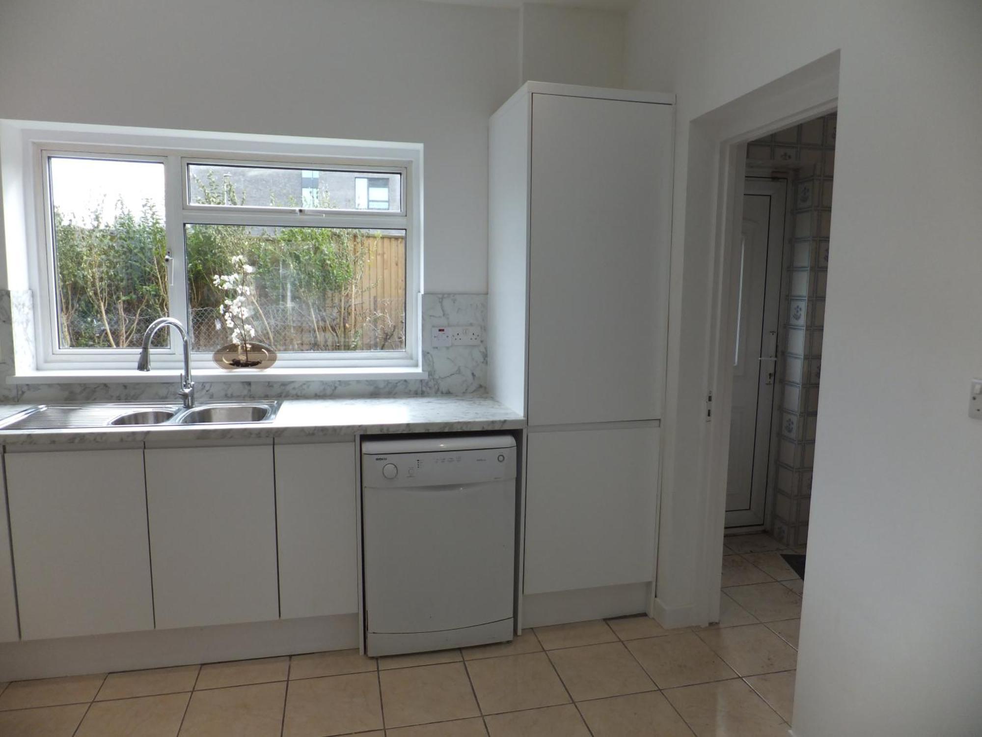 Many Worlds Meet - Eurostar, Wimbledon 30 Mins, Central London, Gatwick 15 Mins - Spacious, Sleeps Up To 16 Plus Cot - Free Wifi, Parking - Next To Lloyd Park, Great For Families, Walkers, Relocators - Ideal For Contractors Croydon Exterior foto