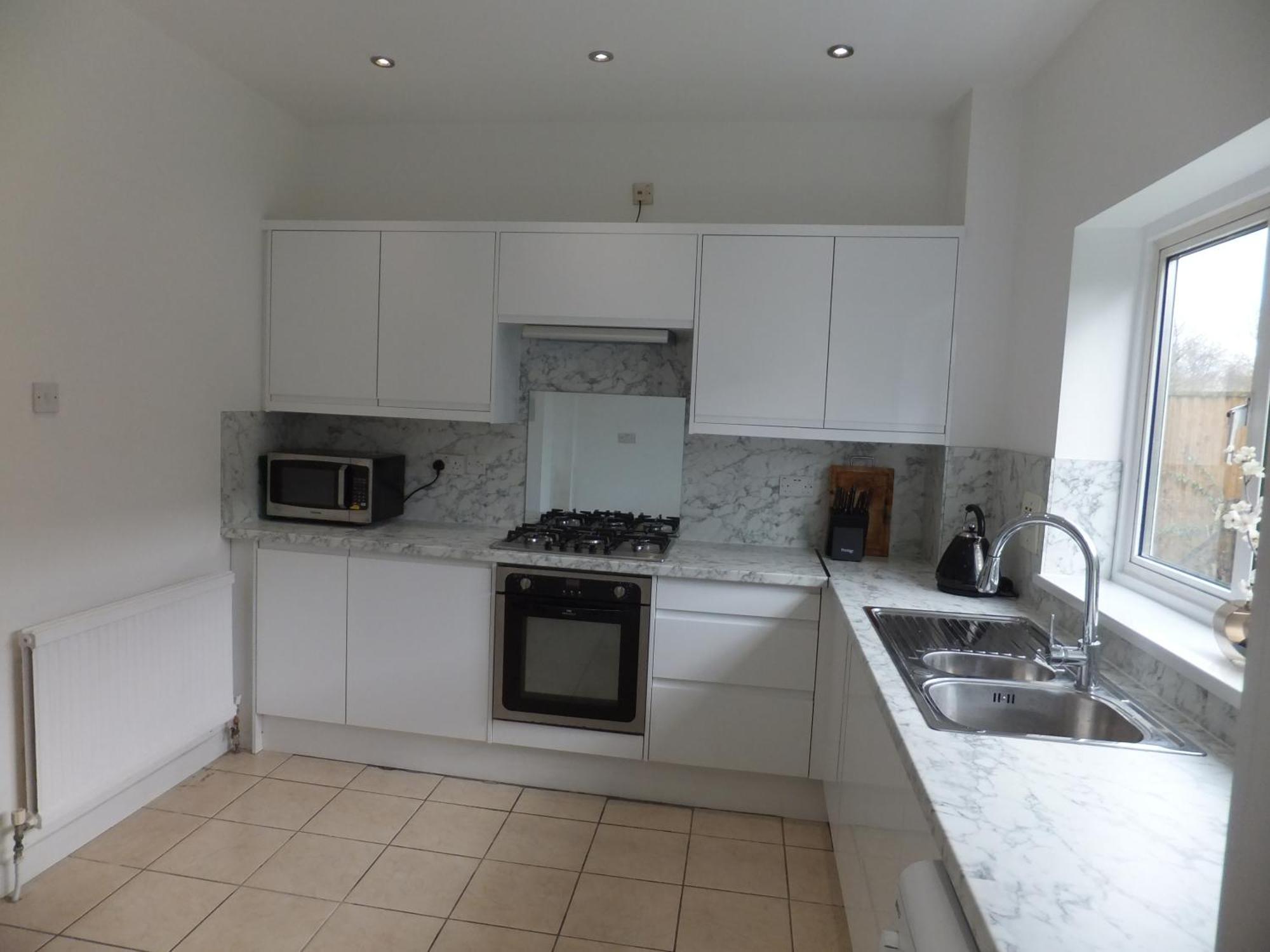 Many Worlds Meet - Eurostar, Wimbledon 30 Mins, Central London, Gatwick 15 Mins - Spacious, Sleeps Up To 16 Plus Cot - Free Wifi, Parking - Next To Lloyd Park, Great For Families, Walkers, Relocators - Ideal For Contractors Croydon Exterior foto