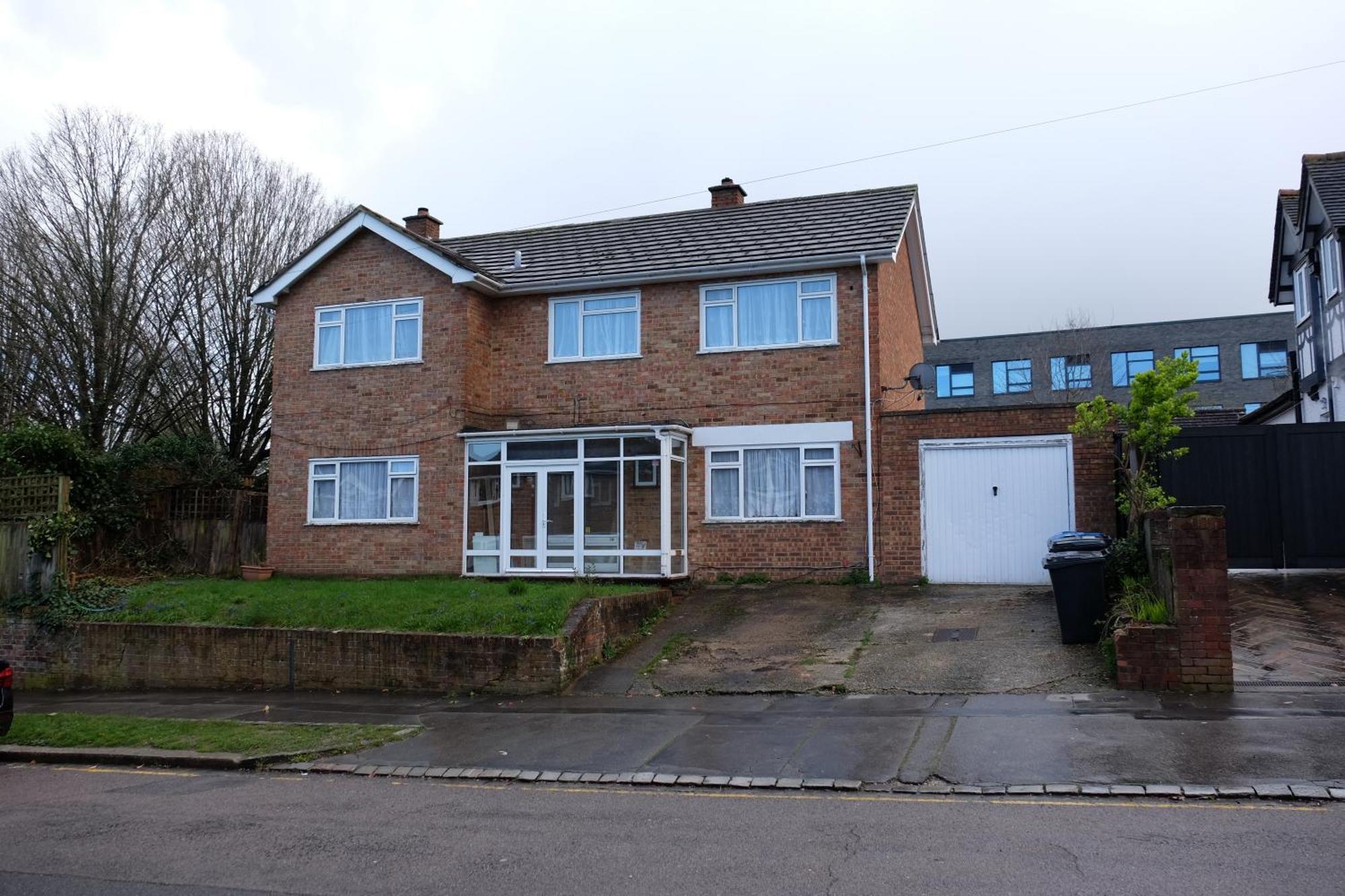 Many Worlds Meet - Eurostar, Wimbledon 30 Mins, Central London, Gatwick 15 Mins - Spacious, Sleeps Up To 16 Plus Cot - Free Wifi, Parking - Next To Lloyd Park, Great For Families, Walkers, Relocators - Ideal For Contractors Croydon Exterior foto